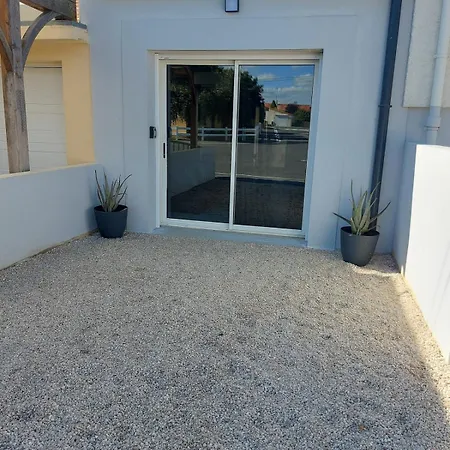 Σπίτι διακοπών Plain Pied, Avec Mezzanine Et Espace Exterieur 10min Puy Du F *