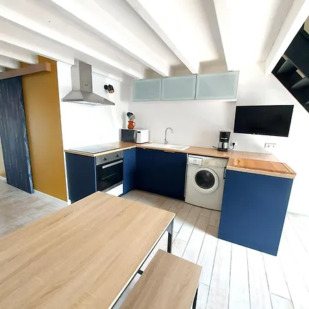 Plain Pied, Avec Mezzanine Et Espace Exterieur 10min Puy Du F Tatil Evi