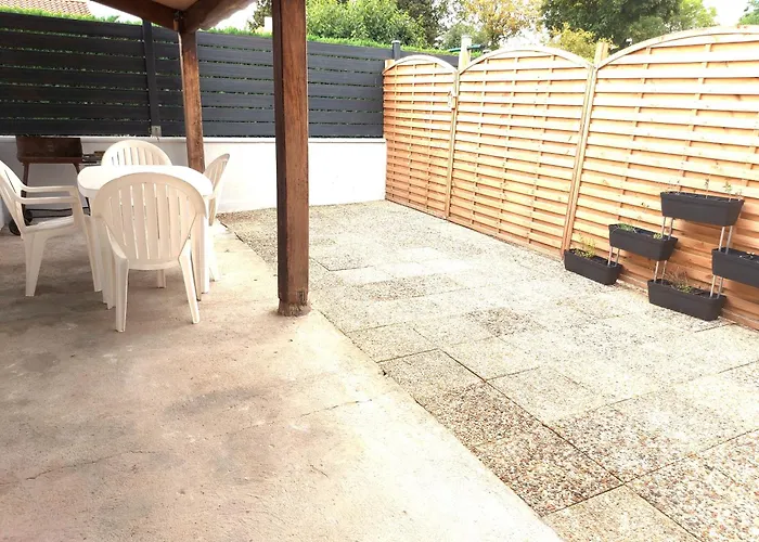 Plain Pied, Avec Mezzanine Et Espace Exterieur 10min Puy Du F Dom wakacyjny *