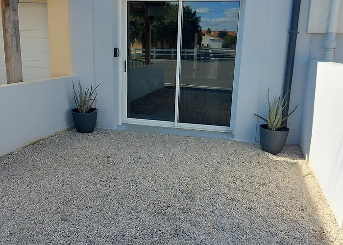 Dom wakacyjny Plain Pied, Avec Mezzanine Et Espace Exterieur 10min Puy Du F *